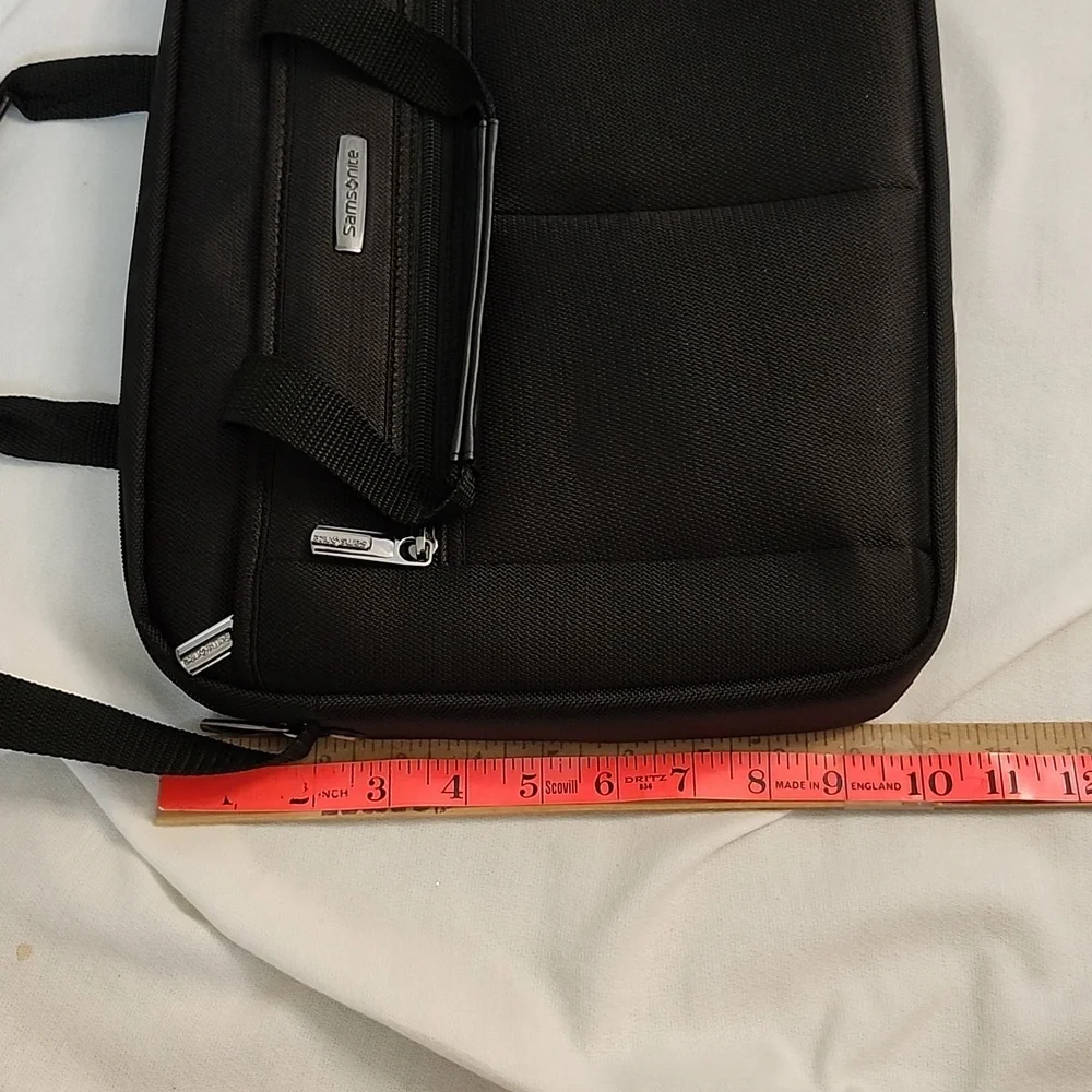 Samsonite nwot padded